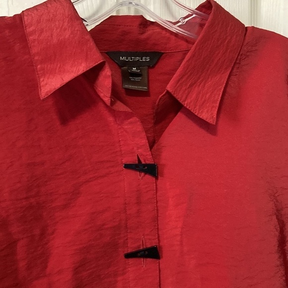 Red blouse tunic - Picture 2 of 10